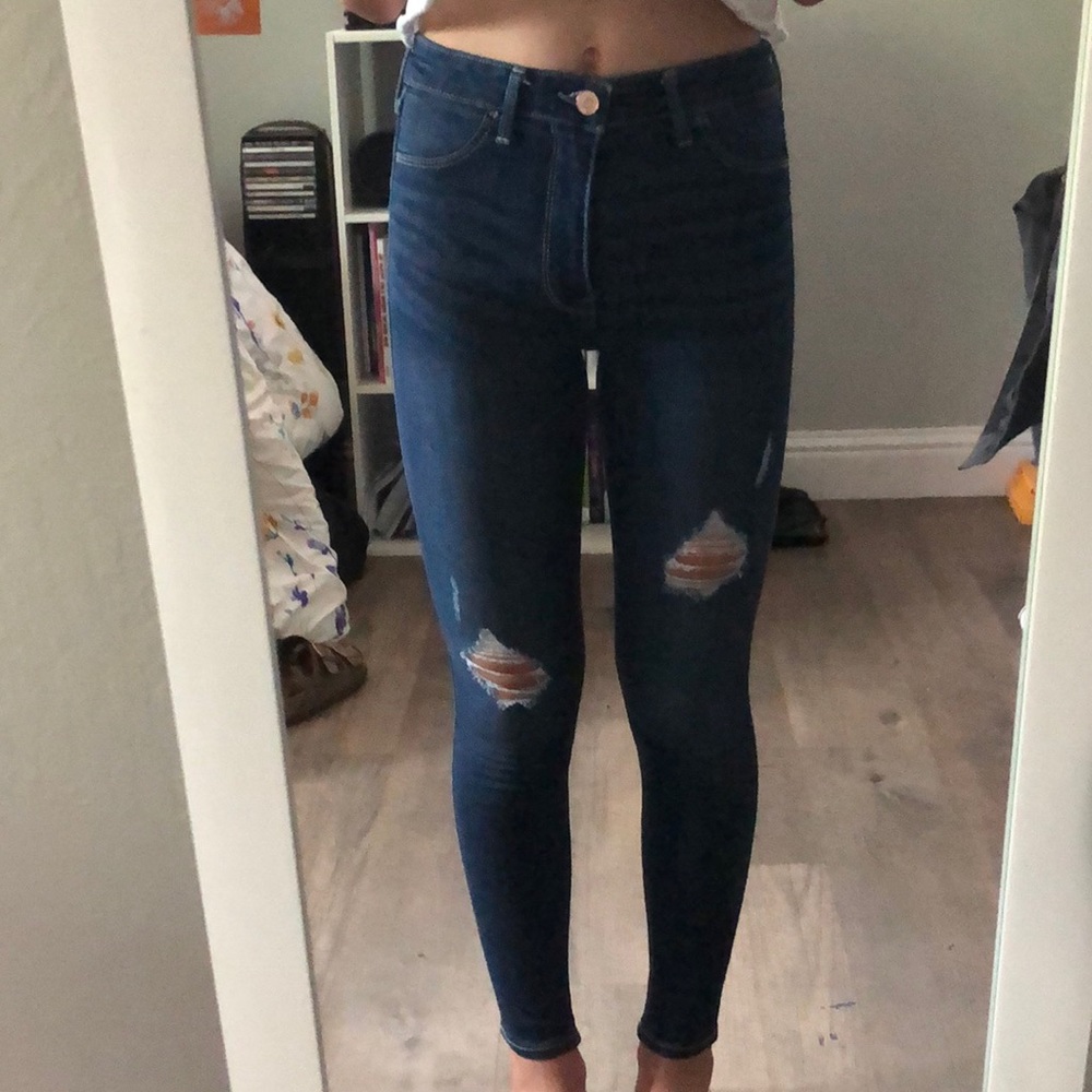 skinny jeans with rips